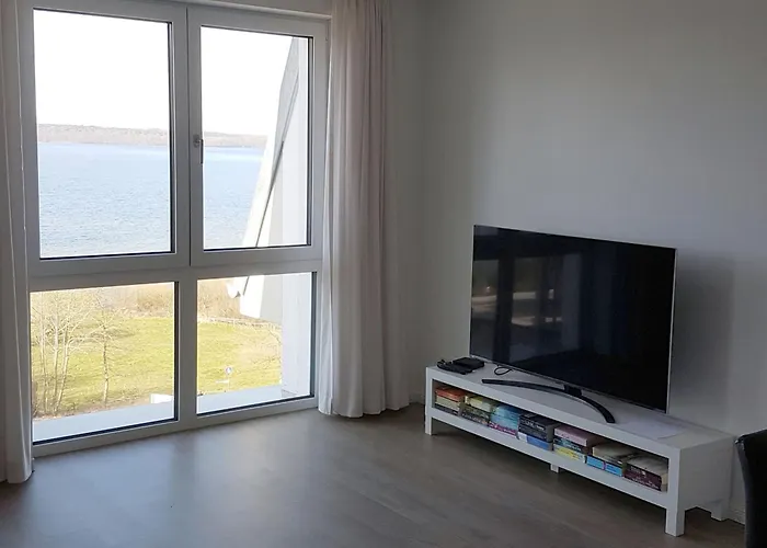 Neubau-Ferienwohnung Mit Panorama-Seeblick